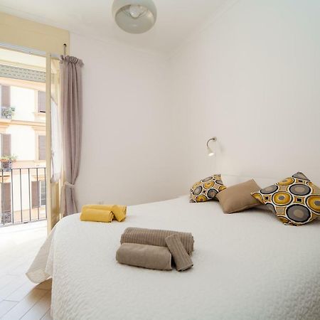 Napoli Centro Suite - Duomo Apartment Bagian luar foto