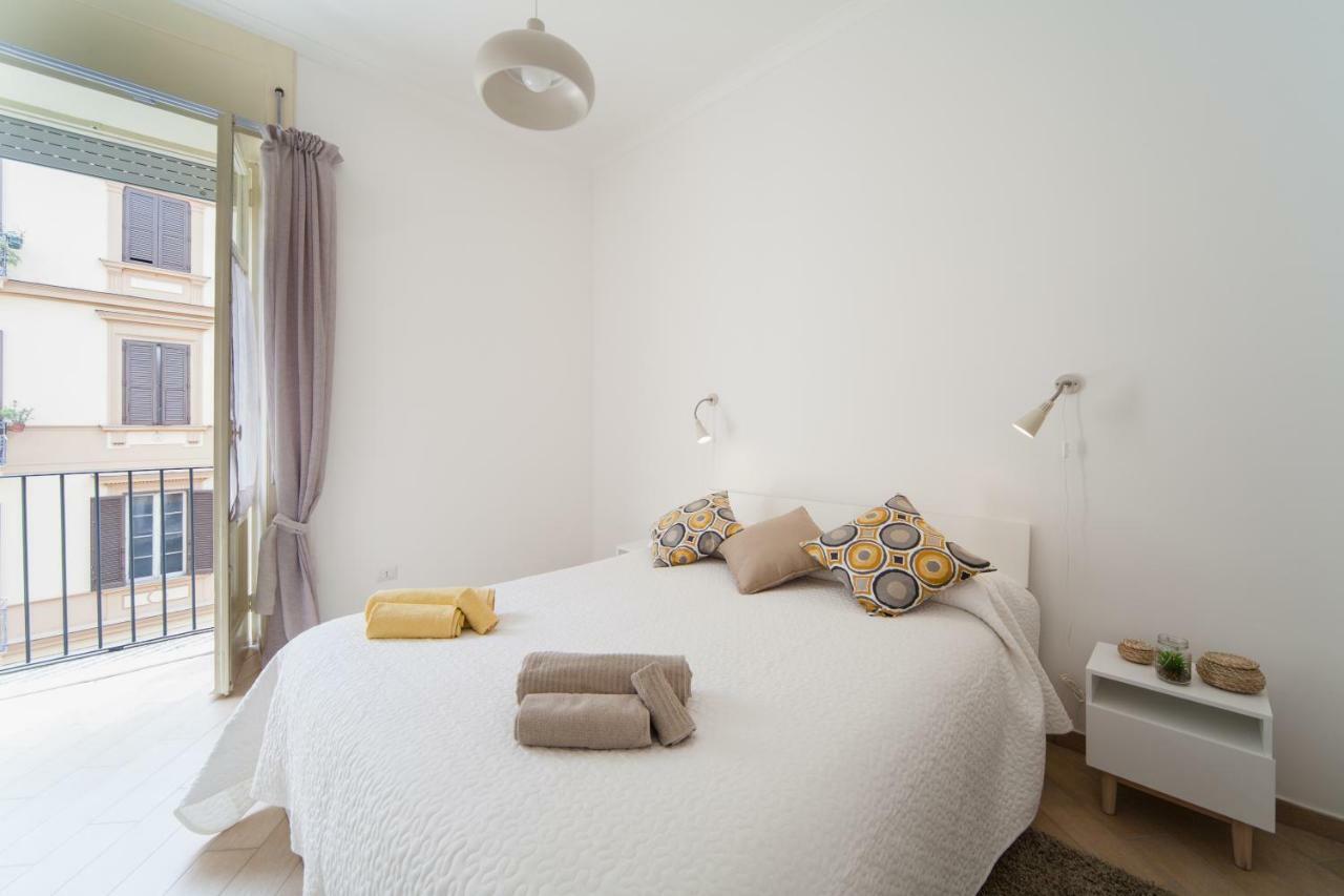 Napoli Centro Suite - Duomo Apartment Bagian luar foto