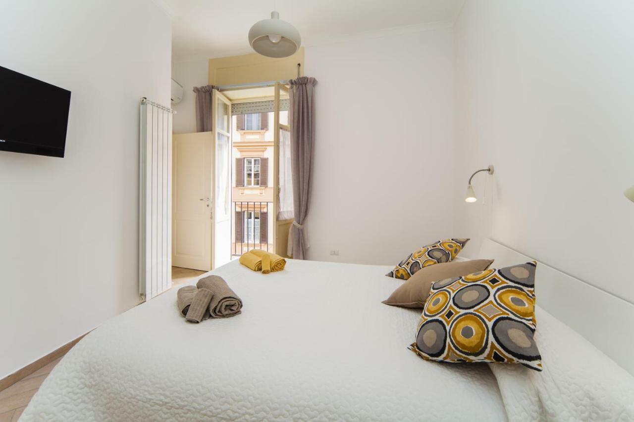 Napoli Centro Suite - Duomo Apartment Bagian luar foto